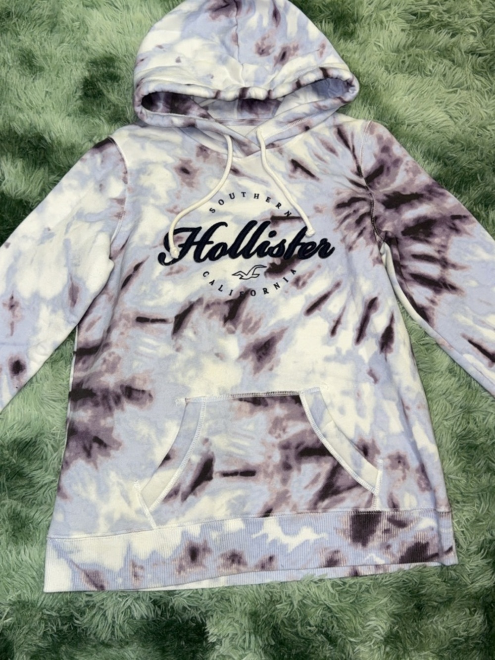 Hollister Purple and White Tie-Dye Hooded Pullover